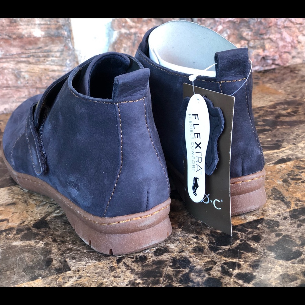 NEW b.o.c. Kington Booties - Picture 3 of 10